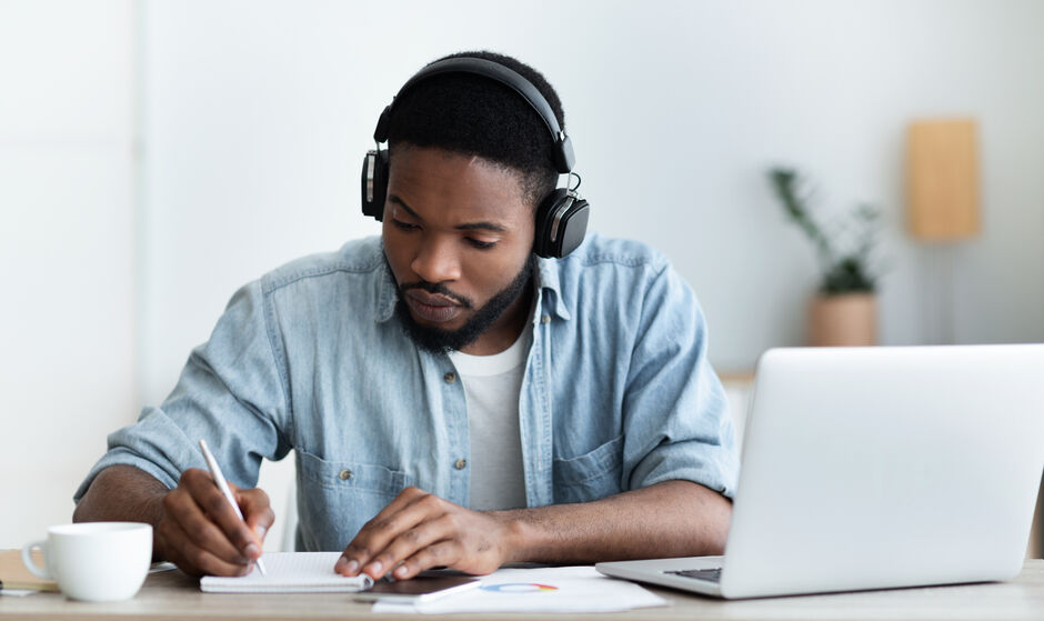 Embracing the Digital Shift: The Value of Online Training Courses